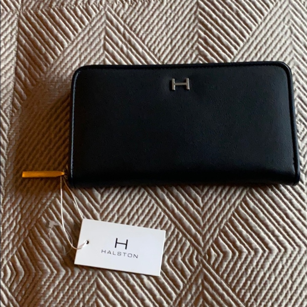 NWT Halston Madeline zip around black wallet